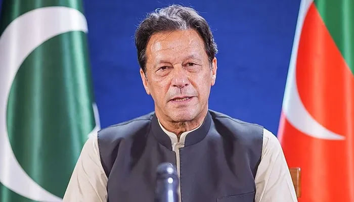 جس وقت عمران خان کو عدالت بلا رہی تھی وہ عوام سےخطاب کررہے تھے