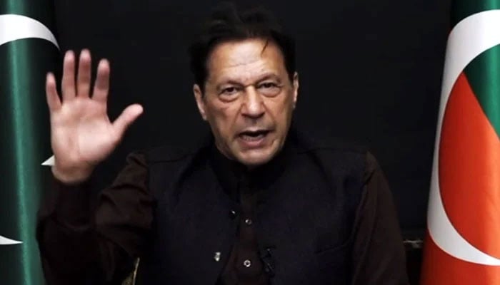 ہمارے گرفتار سینئر رہنماؤں سے دہشت گردوں جیسا سلوک کیا جارہا ہے، عمران خان