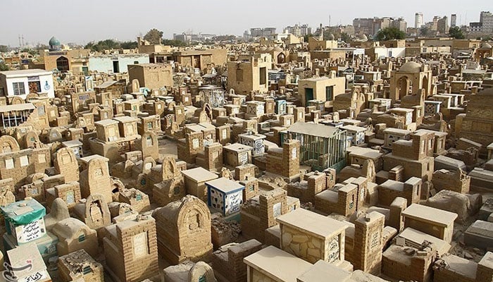 دنیا کا سب سے بڑا قبرستان نجف اشرف کا وادی السلام
