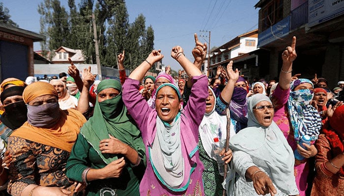 بہادر کشمیری خواتین بھارت کے استحصال کے خلاف سیسہ پلائی دیوار ہیں، مقررین