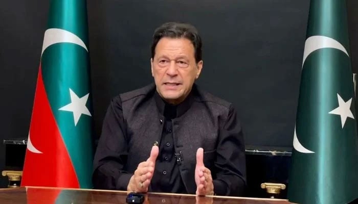 عمران کا گرفتاری کی صورت میں قیادت کا نام بتانے سے گریز، 3 متبادل پلان تیار، وقت پر بتائونگا (چیئرمین PTI)