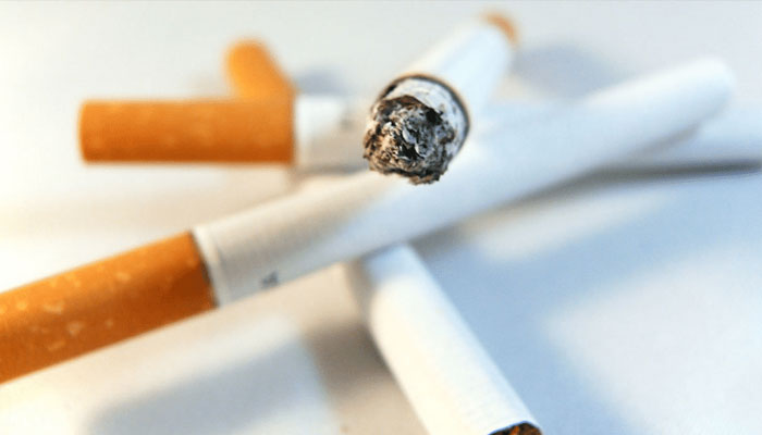 غریب گھرانے اپنی آمدنی کا تیسرا حصہ تمباکونوشی پر خرچ کرتے ہیں، سروے رپورٹ