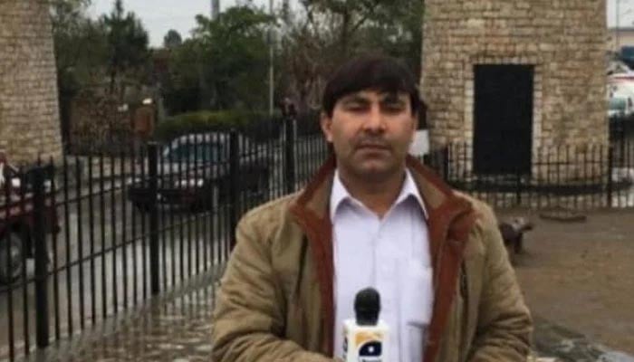 کوہاٹ، سینئر صحافی اور رپورٹر جیو نیوز یاسر شاہ کے گھر پر دستی بم حملے اور فائرنگ