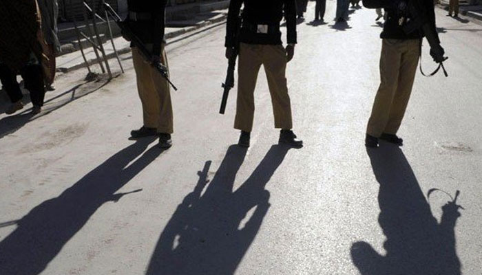 اوکاڑہ، انوکھا پولیس مقابلہ، 4 ساتھیوں کو قتل کر کے 3 ڈاکو فرار