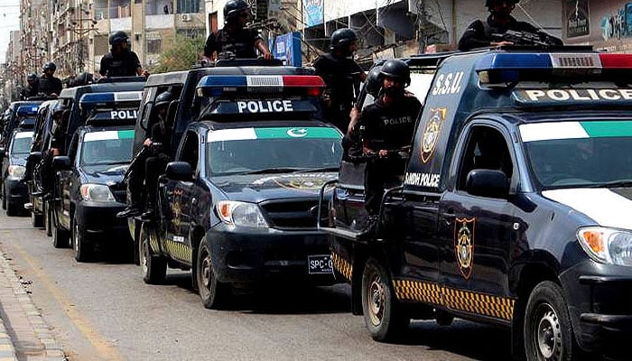 سندھ پولیس ایرانی آئل اور نان کسٹم گاڑیوں کی اسمگلنگ میں ملوث نکلی