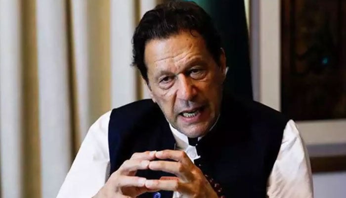 قاتلانہ حملے کے ذمہ داروں کو نامزد کرنے کا حق ہے؟ عمران خان، وزیراعظم سے سوالات