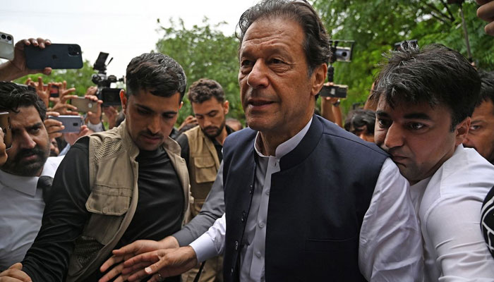 سپریم کورٹ میں عمران خان کو ججز گیٹ سے لایا گیا