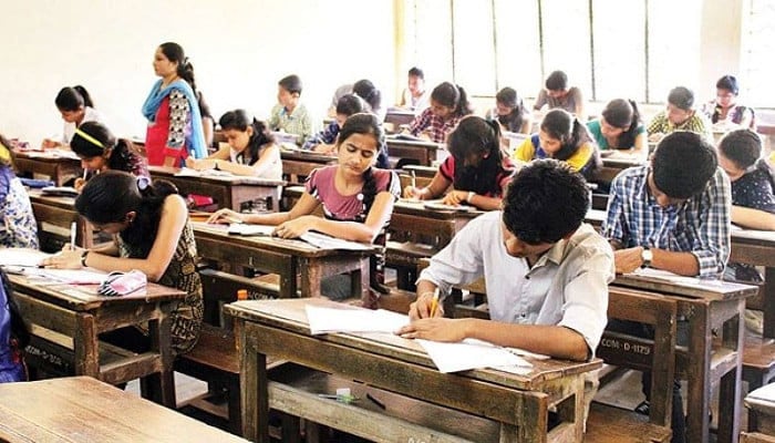 بھارتی گجرات کے157 اسکولز کے تمام طلبہ میٹرک کے امتحانات میں فیل