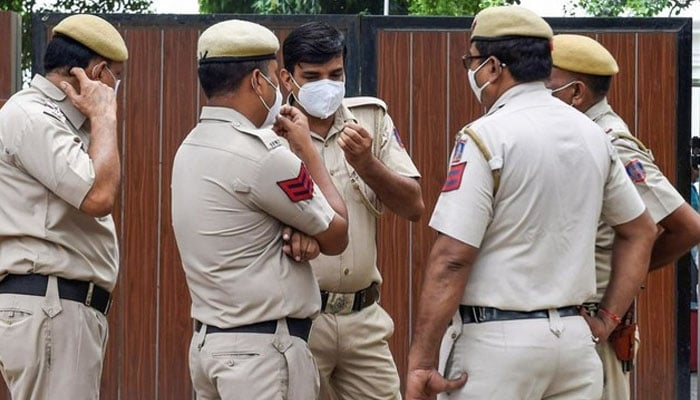 نئی دہلی، لڑکے نے سرعام چھریوں کے 22 وار کرکے لڑکی کو قتل کردیا، ملزم گرفتار