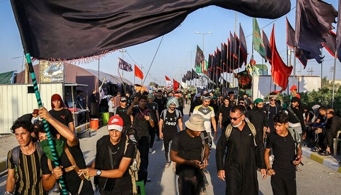 عراق، اربعین کیلئے دو کروڑ 20 لاکھ سے زائد زائرین کی کربلا آمد کا ریکارڈ