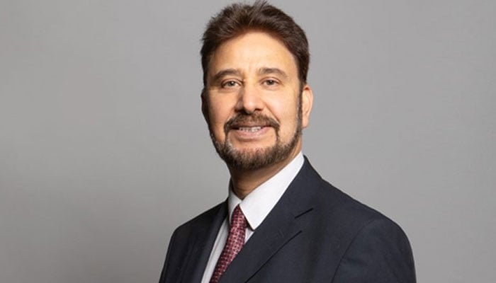 لیبر پارٹی نے پاکستان نژاد افضل خان کو شیڈو بزنس اینڈ ٹریڈ منسٹرمقرر کردیا، کمیونٹی کا اظہار مسرت