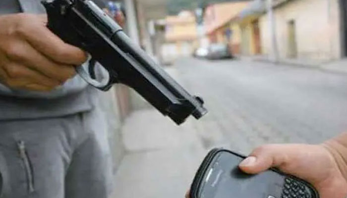 کورنگی، ملزمان نے نجی کمپنی کے دفتر میں ملازمین کو لوٹ لیا، مقدمہ درج