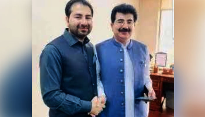 چیئرمین سینیٹ کے بھائی الاٹ کیا گیا سرکاری گھر چھوڑنے کو تیار