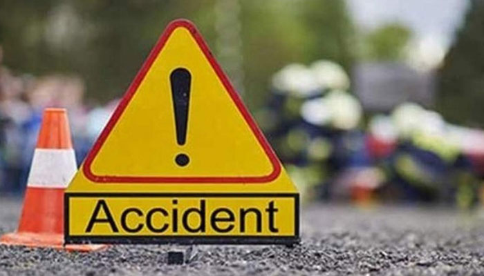 مختلف علاقوں میں ٹریفک حادثات، 5 افراد جاں بحق، 3 زخمی