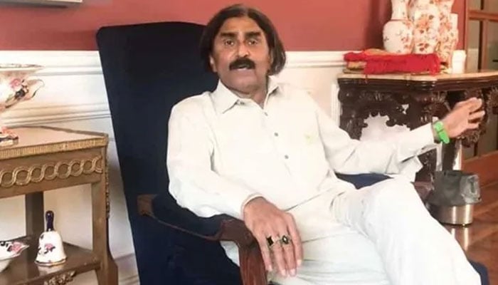 بابر کو ہٹانا غلط، کرکٹ چلانے والوں کا کرکٹ سے کوئی تعلق نہیں، میانداد