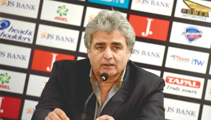 پی سی بی میں تین دہائیوں تک کام کرنے والے ذاکر خان خاموشی سے رخصت