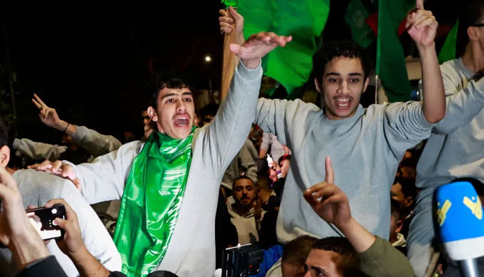 اسرائیل نے ہمیں جیلوں میں شدید تشدد کا نشانہ بنایا، رہا کئے گئے فلسطینیوں کا انکشاف