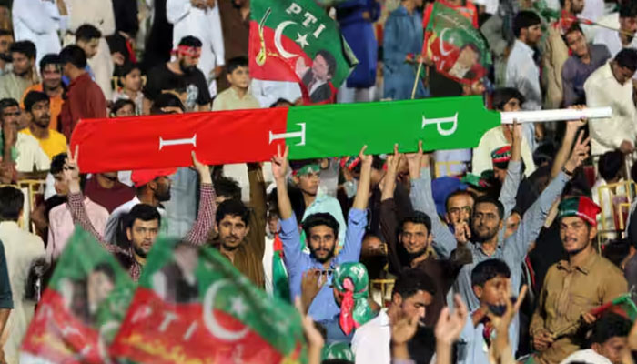 PTI کو لیول پلیئنگ فیلڈ دی جائے، عمران خان کا جیل سے غیر ملکی جریدے کیلئے آرٹیکل