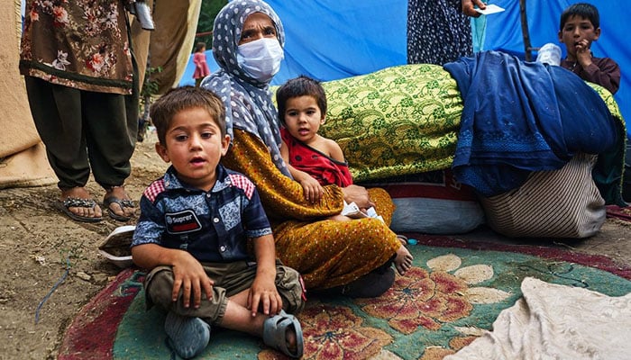 ملک میں کسی کو اپنا مستقبل نظر نہیں آرہا