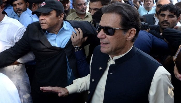 عمران کے اچھے دن آئینگے تو کیسز بھی راتوں رات ختم ہو جائینگے، تجزیہ کار