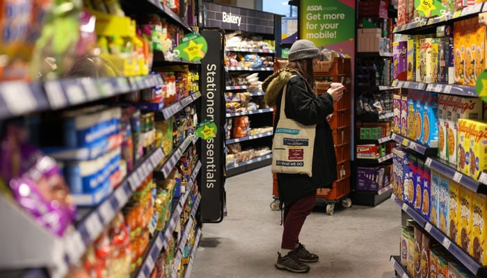 برطانیہ میں خوراک کی قیمتوں میں افراط زر 4.5 فیصد تک کم ہوگیا، بعض گھرانے تاحال مشکلات کا شکار