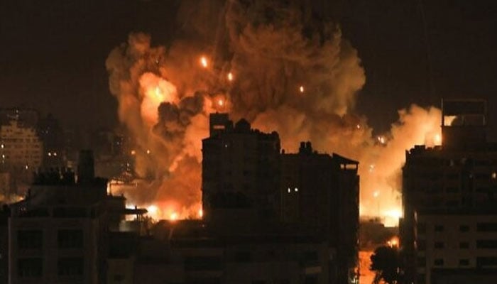 غزہ میں قتل عام جاری، لبنان اور شام پر بھی خوفناک بمباری، درجنوں شہید
