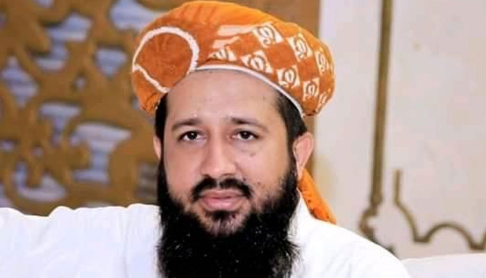 کچے کے ڈاکو غریبوں پر رحم کریں، اغوا کرنا ہے تو وزیراعلیٰ کے بچوں کو کریں، راشد سومرو