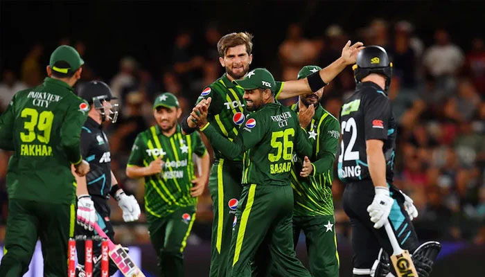 پاکستان نے نیوزی لینڈ کے خلاف دوسرا ٹی 20 باآسانی 7 وکٹ سے جیت لیا