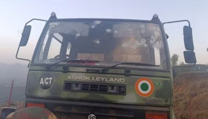 مقبوضہ کشمیر میں بھارتی فضائیہ کے قافلے پر حملہ، اہلکار ہلاک، 4 زخمی