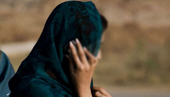 محمود آباد کی رہائشی لڑکی کا اپنے باپ پر زیادتی کا الزام