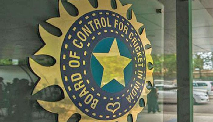 بھارتی کرکٹ کوچنگ کیلئے بورڈ کو مودی سمیت کئی جعلی درخواستیں موصول