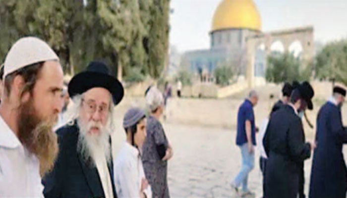اسرائیلی انتہا پسند وزیر کی قیادت میں یہودی مسجد اقصیٰ میں داخل