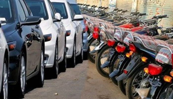 ملک میں موٹرسائیکل اور گاڑیوں کی فروخت میں اضافہ ریکارڈ