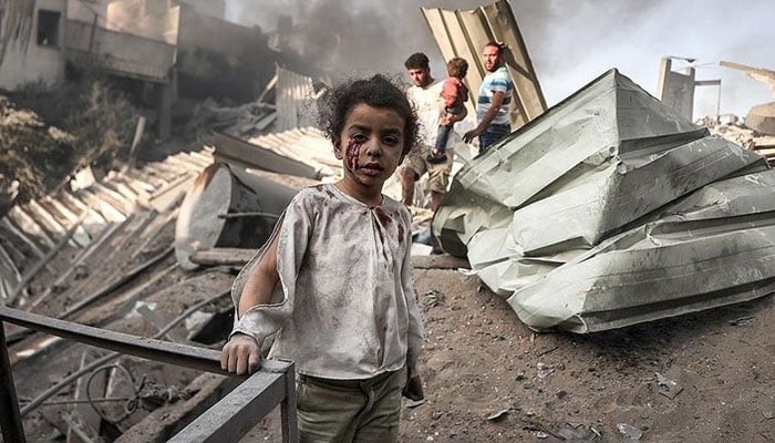 اسرائیل کی غزہ میں نسل کشی، 17 ہزار سے زائد بچے یتیم، 21 ہزار لاپتہ