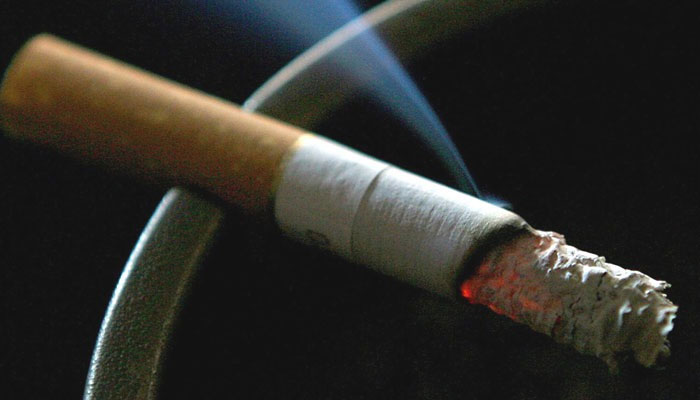 سگریٹ نوشی کے باعث کینسر کے یومیہ 160 نئے کیسز سامنے آنے لگے، مرض کی شرح میں اضافہ