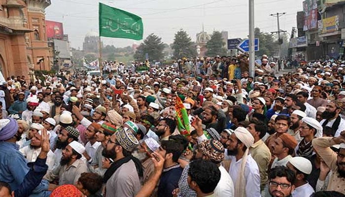 حکومت اسرائیلی مصنوعات کے بائیکاٹ کا اعلان کرے، تحریکِ لبیک