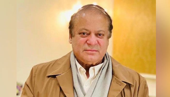 مخصوص نشستوں کے فیصلہ پر حیرت، نواز شریف، بغیر مانگے ہوم ڈیلیوری، خواجہ آصف