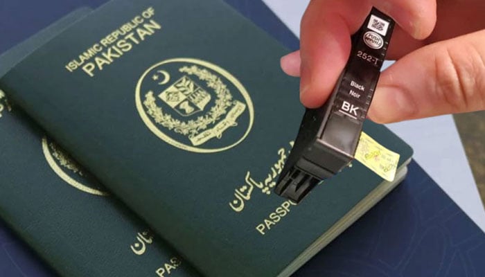 سیاہی ختم ہونے سے پاسپورٹس کے اجراء میں مزید تاخیر کا خدشہ