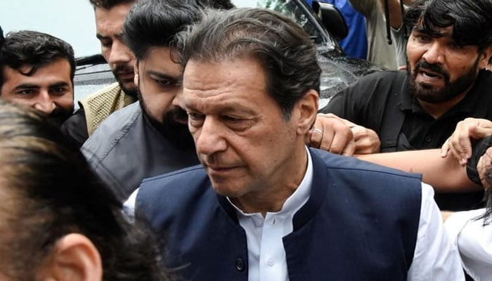 عمران کا پہلی مرتبہ پولی گرافک ٹیسٹ کرنے فرانزک ٹیم اڈیالہ جیل پہنچ گئی