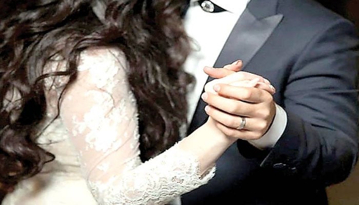 کویت، تاریخ کی مختصر ترین شادی، 3 منٹ بعد ہی طلاق ہوگئی