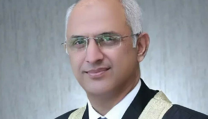 ہماری جنگ آج بھی جاری ہے، آئین و قانون میں رہ کر کام کررہے ہیں، جسٹس محسن اختر