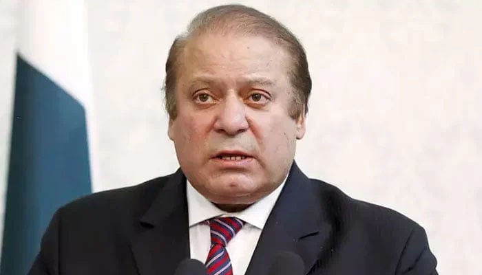 نواز شریف کی پارٹی رہنماؤں کو جنرل فیض کے معاملے پر احتیاط برتنے کی ہدایت