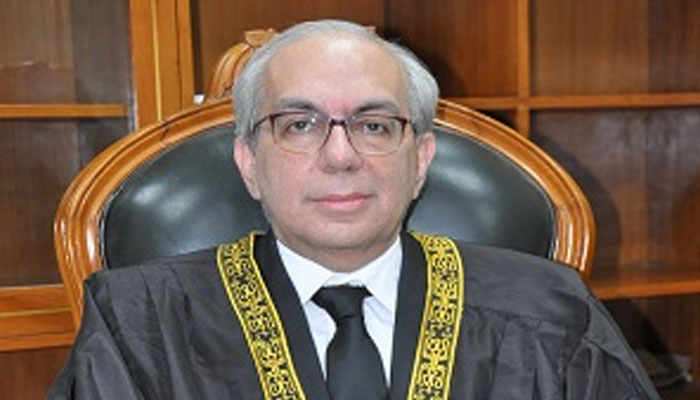 جسٹس منیب کی جوڈیشل کمیشن کا اجلاس موخر کرنے کی تجویز، کمیشن کا اختلاف