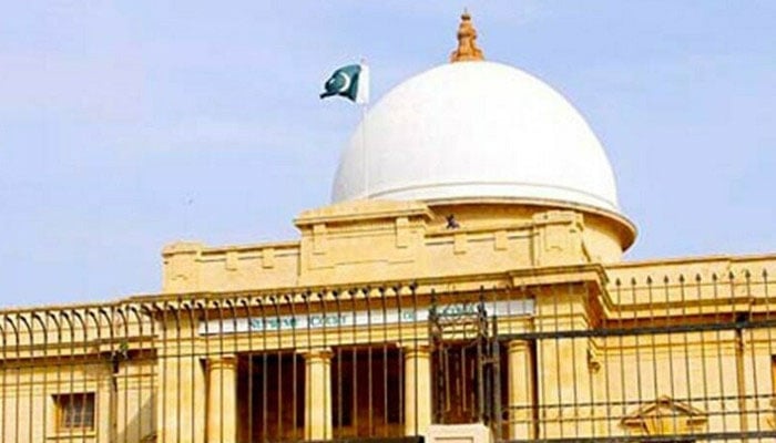 سپریم کورٹ کراچی رجسٹری، کنٹریکٹ اساتذہ کی قبل از وقت برطرفی کے خلاف فریقین کو نوٹس، ریکارڈ طلب