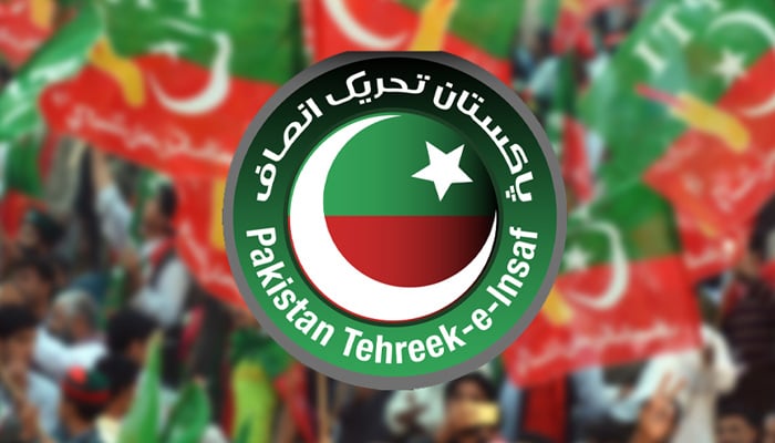 ’’ڈیل یا ڈھیل‘‘ آرمی چیف کی مدت ملازمت میں توسیع، PTI کی خاموش حمایت