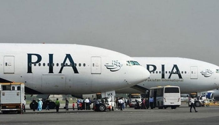 سفری پابندیاں، PIA اور ایوی ایشن کو 450 ارب روپے کا نقصان ہوا