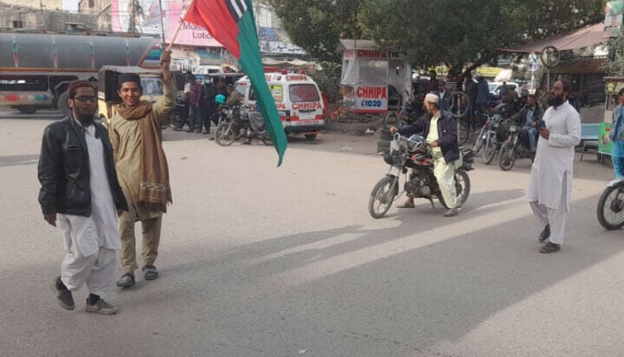 اہلسنت والجماعت کے تحت پرامن دھرنے دوسرے روز بھی جاری رہے