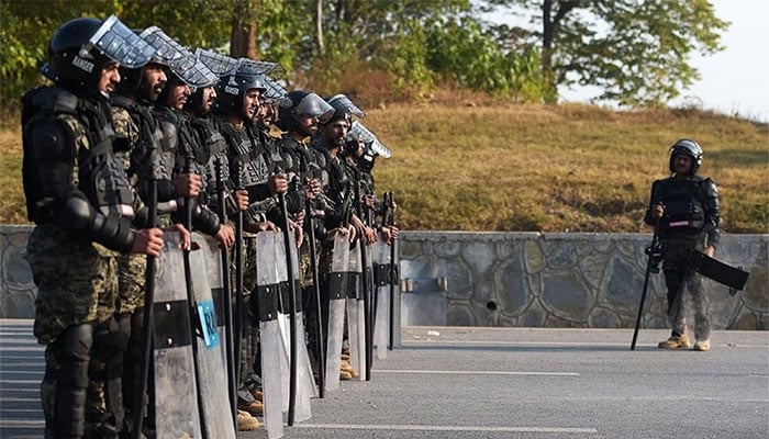 وفاقی حکومت کا چیمپئنز ٹرافی کی سیکورٹی کیلئے پاک فوج، رینجرز تعیناتی کا فیصلہ