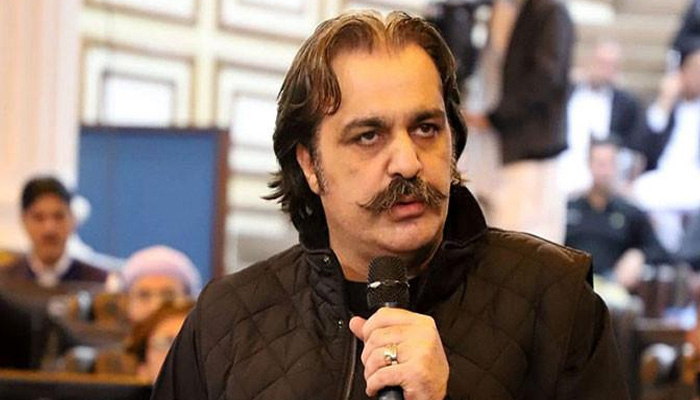 طالبان سے مذاکرات واحد حل، انہیں میز پر لاؤں گا، گنڈاپور
