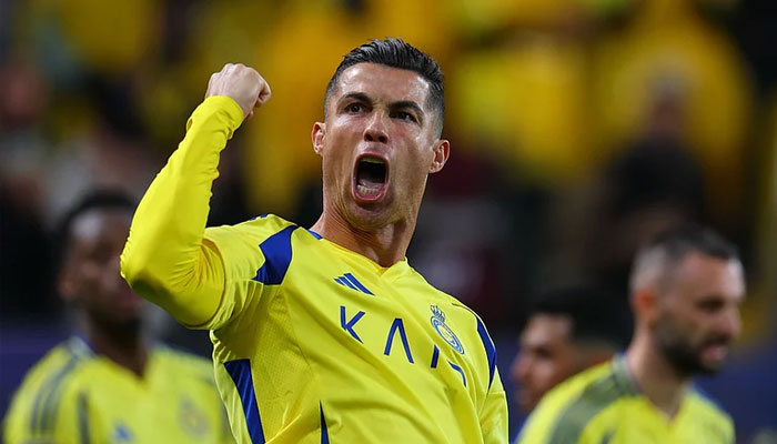 رونالڈو کی سالانہ آمدنی کا تخمینہ 71 ارب 49 کروڑ 12 لاکھ روپے